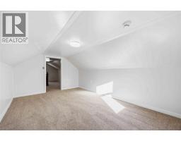 1027 COLBORNE ROAD - 30