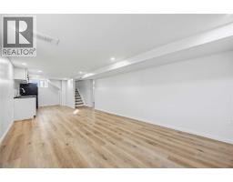 1027 COLBORNE ROAD - 40