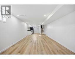 1027 COLBORNE ROAD - 41