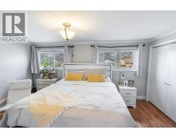 1174 Colborne ROAD - 19