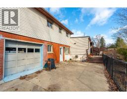 1174 Colborne ROAD - 30