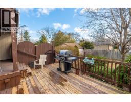 1174 Colborne ROAD - 34