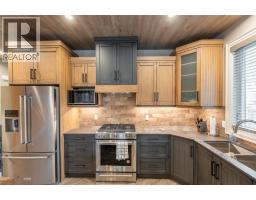 1248 COLBORNE ROAD - 11