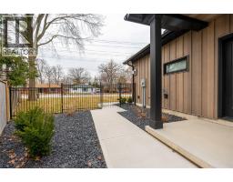 1248 COLBORNE ROAD - 32