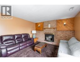 305 OAKLEA COURT - 22