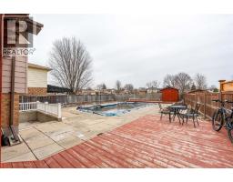 305 OAKLEA COURT - 35