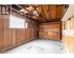 305 OAKLEA COURT - 41