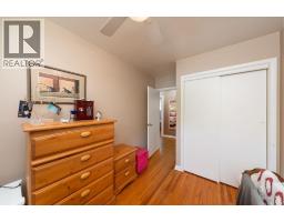 1220 RIDGEWOOD DRIVE - 23