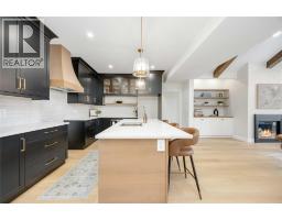 3527 PAUL CRESCENT - 11
