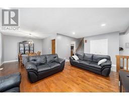 125 CONESTOGA DRIVE - 12