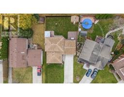 125 CONESTOGA DRIVE - 32