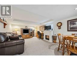 532 MICHIGAN AVENUE - 33