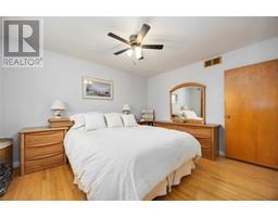 1354 CATHCART BOULEVARD - 26