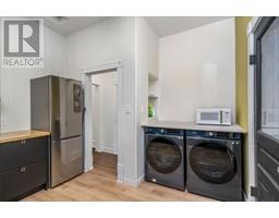 119 CHRISTINA STREET South - 17