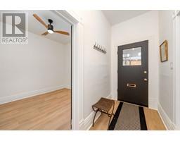119 CHRISTINA STREET South - 26