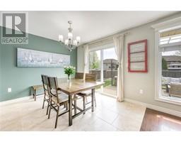 675 BENTINCK DRIVE - 12