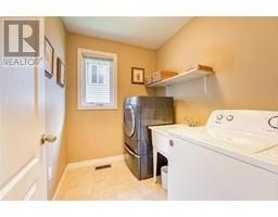 675 BENTINCK DRIVE - 20