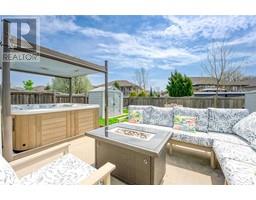 675 BENTINCK DRIVE - 40