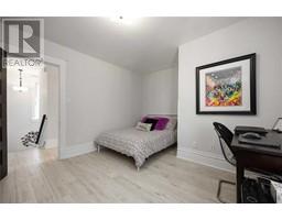 329 VIDAL STREET North - 24