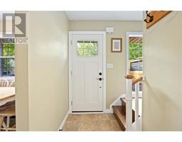 112 FAIRVIEW PLACE - 4