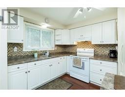 27 TURNER DRIVE UnitNo. 17 - 11