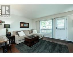 27 TURNER DRIVE UnitNo. 17 - 15