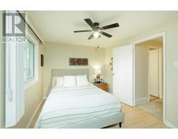 27 TURNER DRIVE UnitNo. 17 - 23