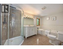 454 ST. LAWRENCE COURT - 32