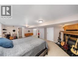660 ELIZABETH AVENUE - 27