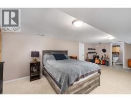660 ELIZABETH AVENUE - 28