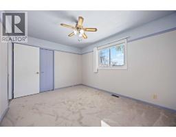 4767 St. Clair PARKWAY - 20