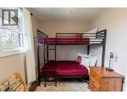 239 PAGET STREET - 17