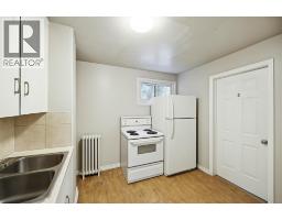 150 COLLEGE AVENUE North - 6