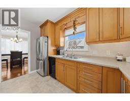 729 Oakdale AVENUE - 14