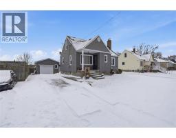 729 Oakdale AVENUE - 2