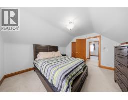 729 Oakdale AVENUE - 21