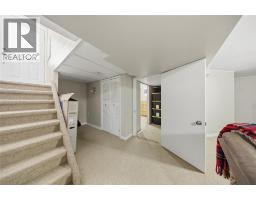 729 Oakdale AVENUE - 23