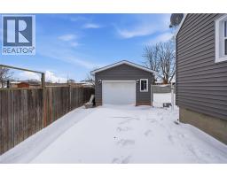 729 Oakdale AVENUE - 3