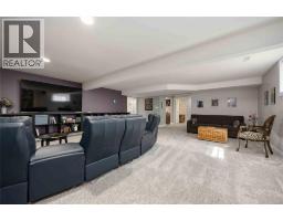 123 Cassandra BOULEVARD - 25