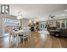 123 Cassandra BOULEVARD - 8