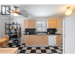 184 Gordon STREET - 8