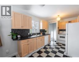 184 Gordon STREET - 9