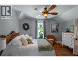 224 VIDAL STREET South - 18