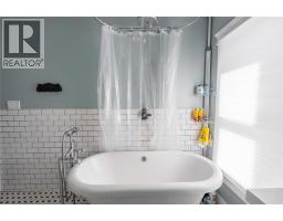 224 VIDAL STREET South - 24