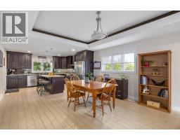 841 MANHATTAN DRIVE - 9