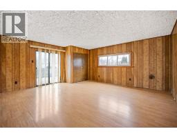 723 BENGARVIE STREET - 11