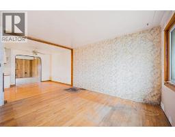 723 BENGARVIE STREET - 3