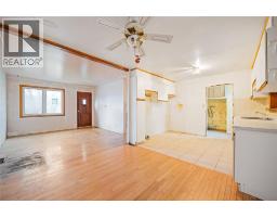 723 BENGARVIE STREET - 7