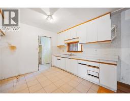 723 BENGARVIE STREET - 8