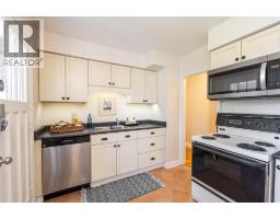 1203 Colborne ROAD - 10